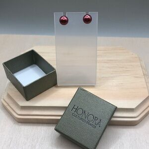 Honora sterling silver 925 maroon burgundy pearl earrings, post, stud-classy.